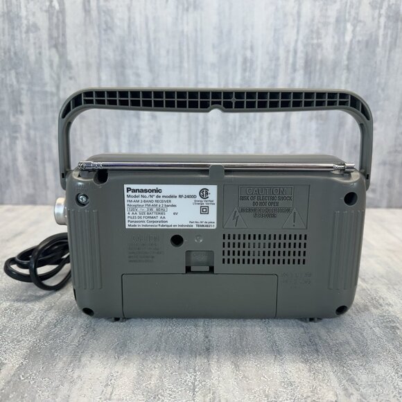 Panasonic RF-2400D Am/FM Radio  Silver/Grey - Tested & Working Very Nice - Picture 3 of 9